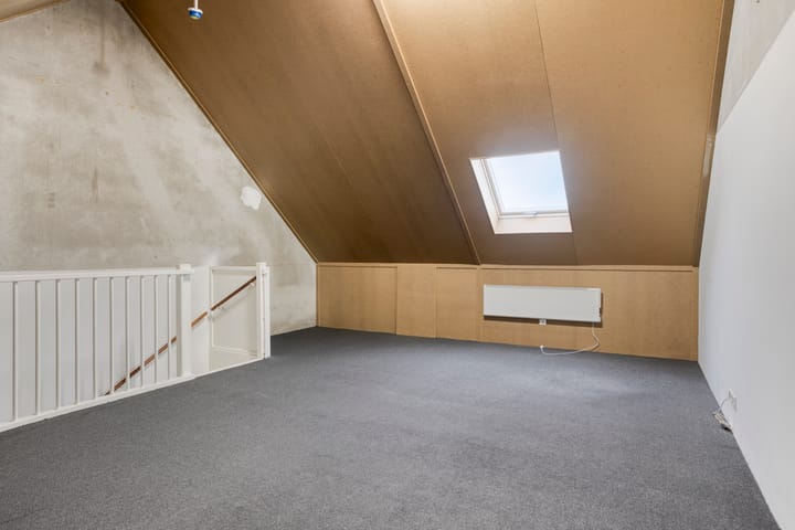 Photo 22 of Poproute 57