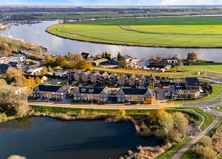 Photo 39 of Westeinde 65