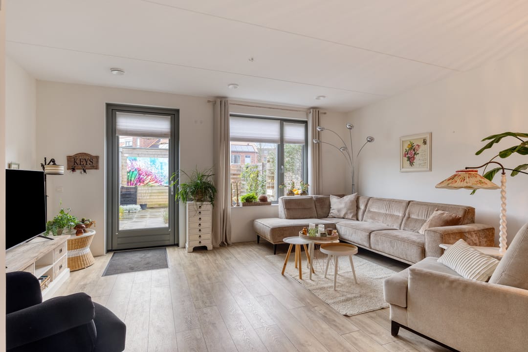 Photo 13 of Somapad 43