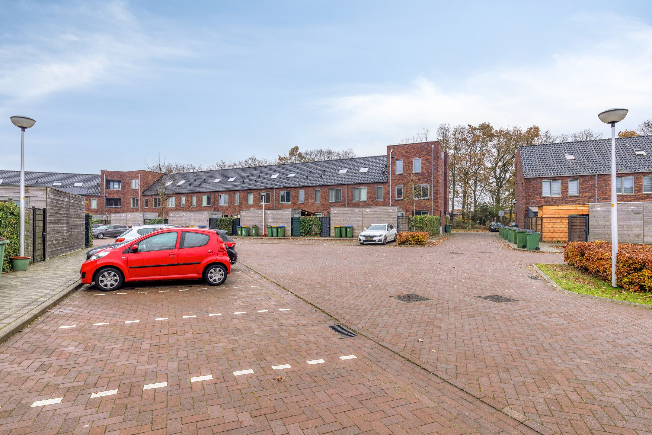 Photo 42 of Somapad 43