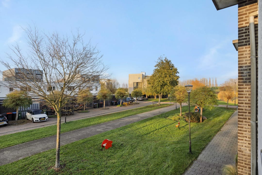 Foto 28 van Weegbree 55