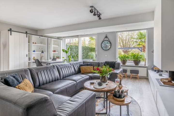 Photo 3 of Nolensstraat 25