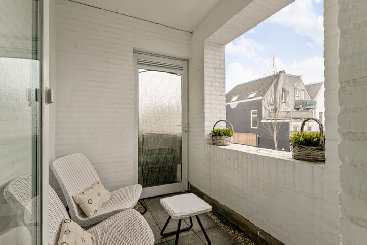 Photo 4 of Godevaert Montensstraat 2-B4