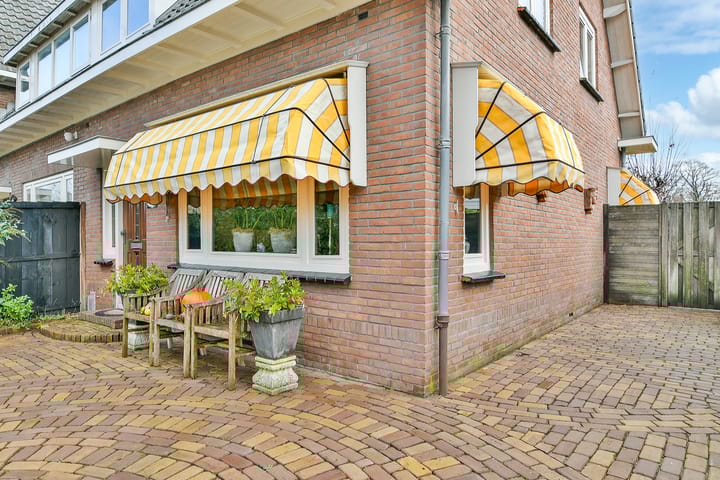 Foto 2 van Stationsweg 66