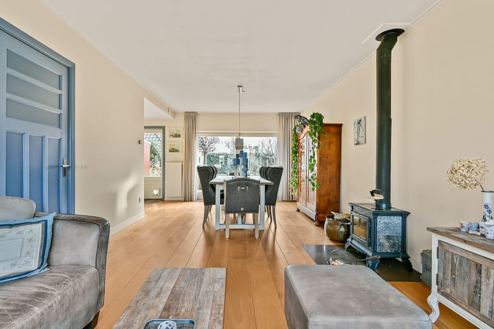 Photo 6 of Stationsweg 66