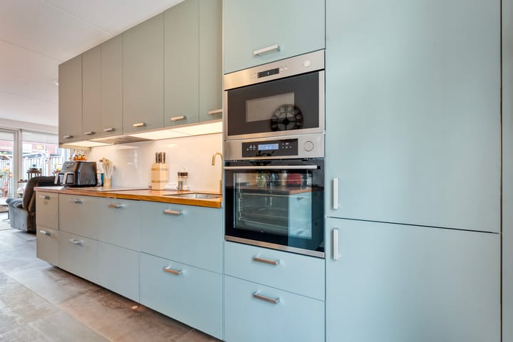 Photo 9 of Vincent van Goghstraat 42