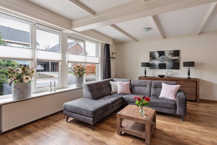 Photo 6 of Zwaluwstraat 52