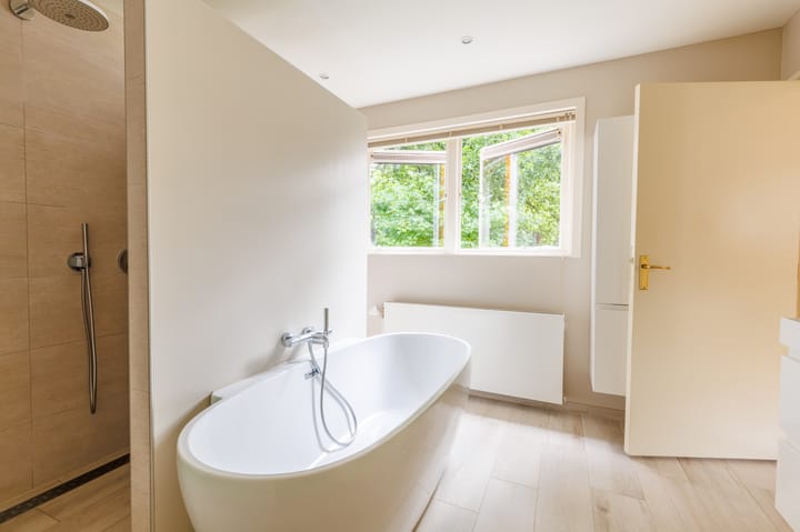 Photo 20 of Burg. Roosmale Nepveulaan 15