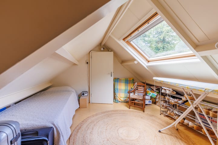 Photo 25 of Burg. Roosmale Nepveulaan 15