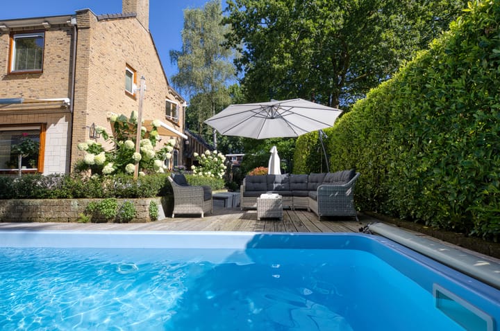 Photo 27 of Burg. Roosmale Nepveulaan 15