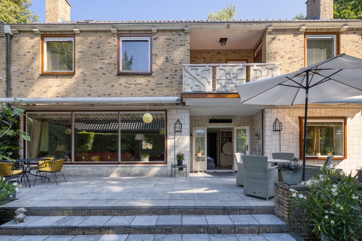 Photo 32 of Burg. Roosmale Nepveulaan 15