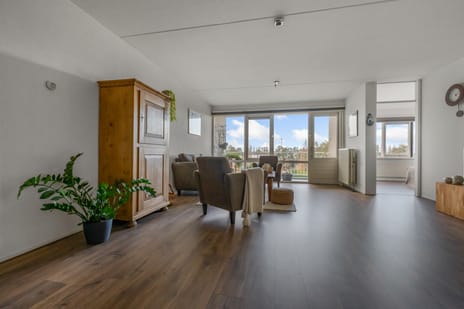 Lijmkoker 51 tertiary image