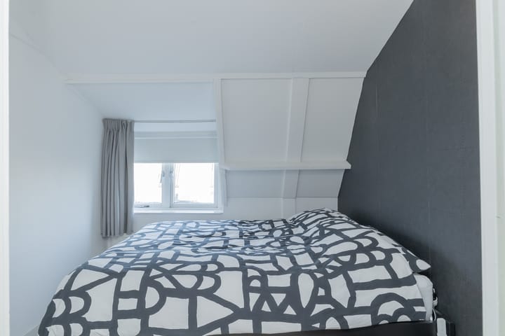 Photo 28 of van der Veldstraat 5