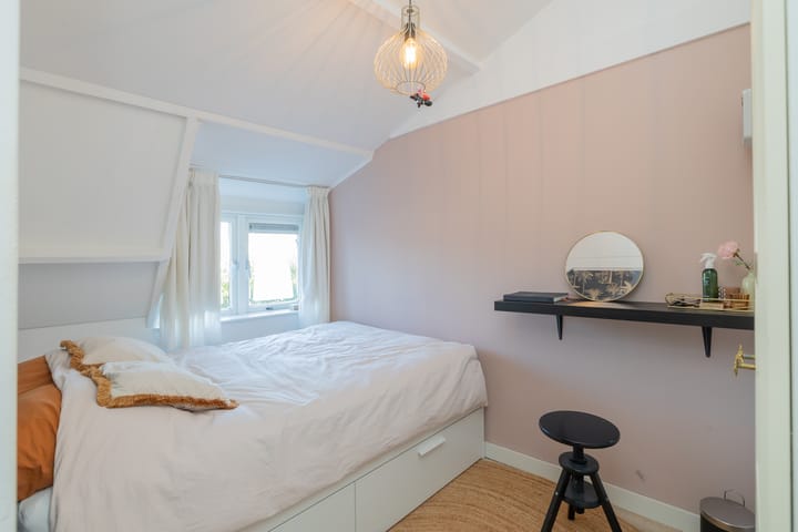 Photo 30 of van der Veldstraat 5