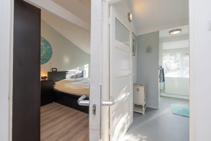 Photo 20 of van der Veldstraat 5