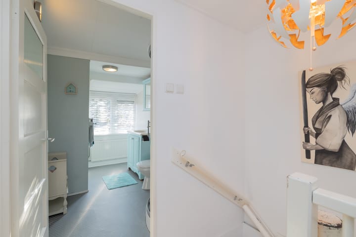 Photo 25 of van der Veldstraat 5