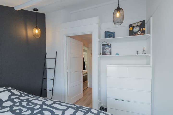 Photo 29 of van der Veldstraat 5