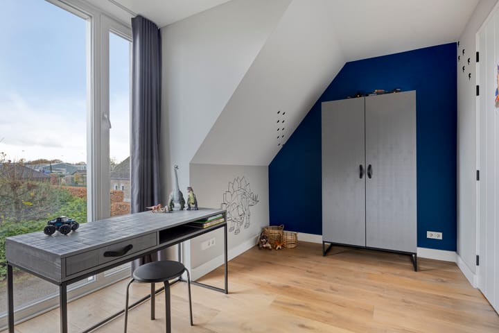 Photo 44 of Vossehol 24-A