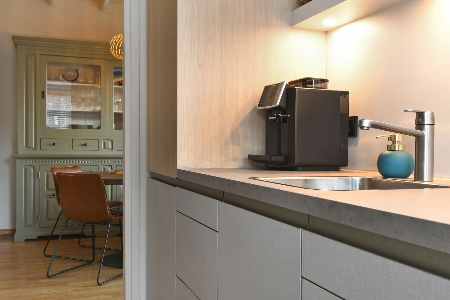 Foto 10 van Loosteeg 4