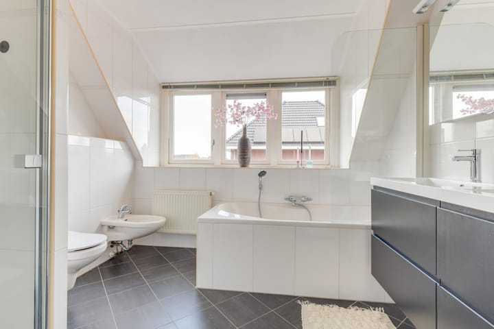 Photo 4 of Zomertaling 49