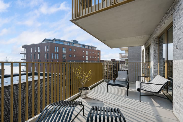 Photo 2 of Kratonkade 568