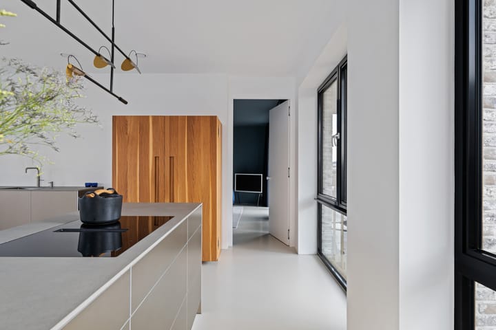 Photo 15 of Kratonkade 568