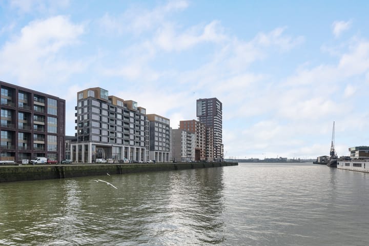 Photo 48 of Kratonkade 568