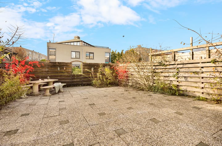 Photo 13 of J. Calsstraat 7