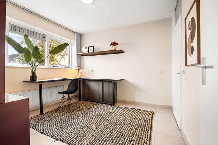 Photo 18 of J. Calsstraat 7