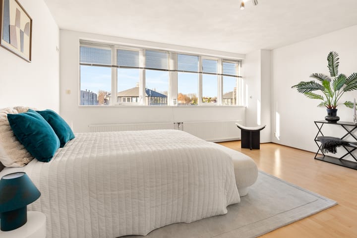 Photo 36 of J. Calsstraat 7