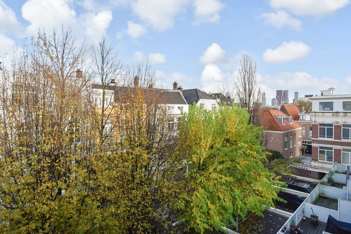 Photo 37 of Burgemeester Kolfschotenlaan 15