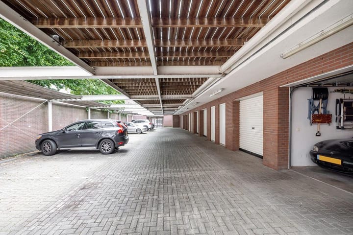 Photo 47 of Burgemeester Kolfschotenlaan 15