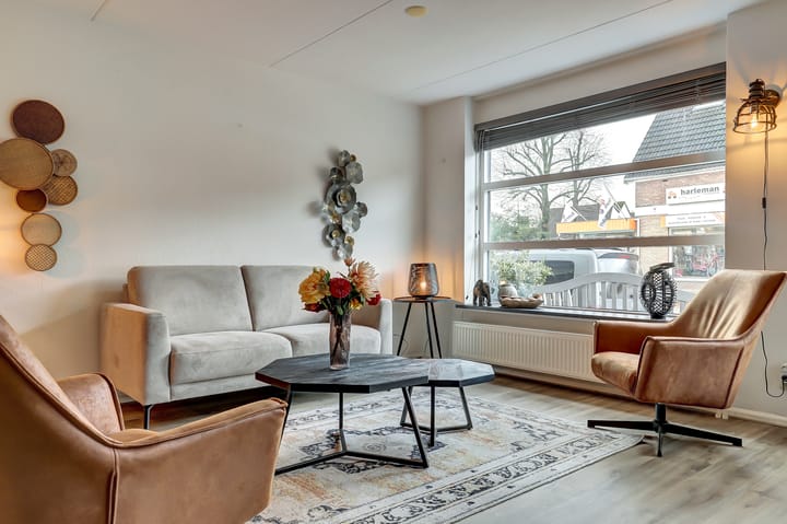 Photo 2 of Pinksterbloem 11-A