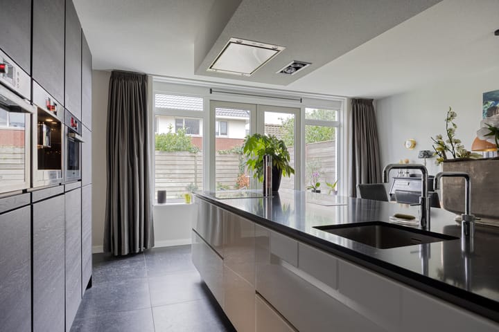 Photo 17 of Vaandriglaan 22