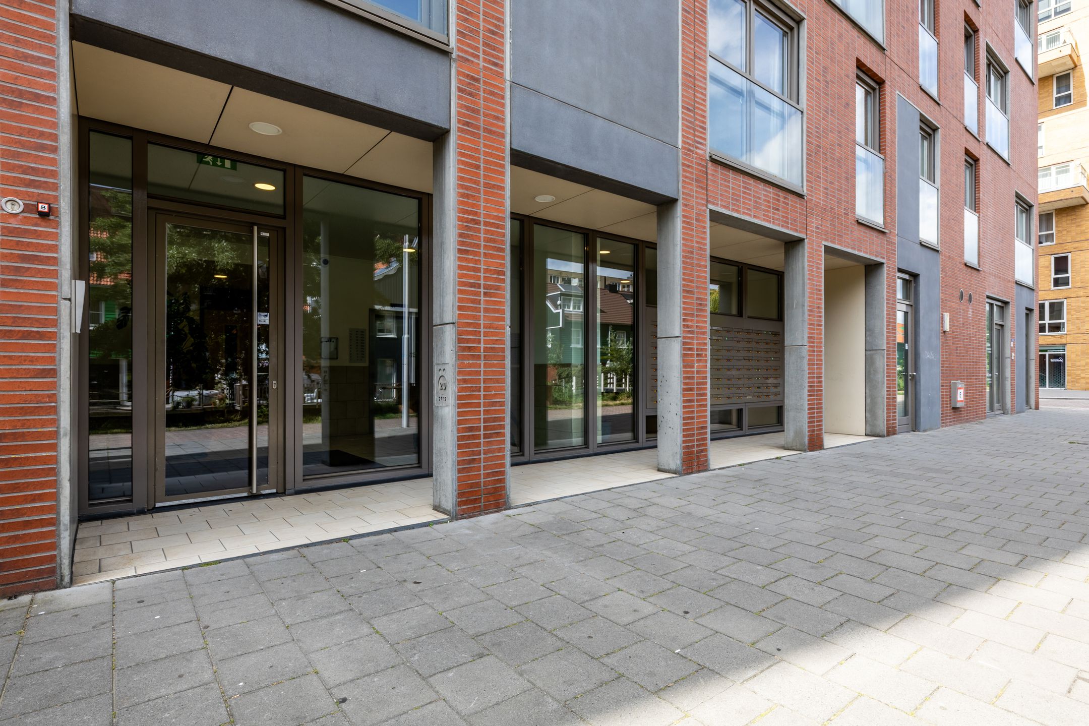 Photo 6 of Teakhout 14-A