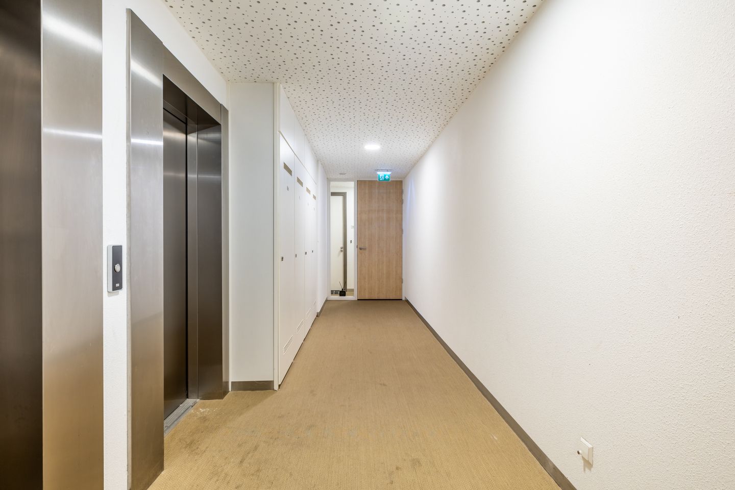 Photo 10 of Teakhout 14-A