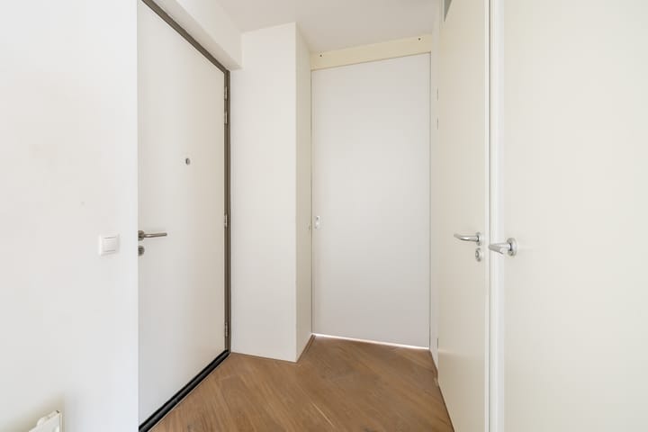 Photo 12 of Teakhout 14-A