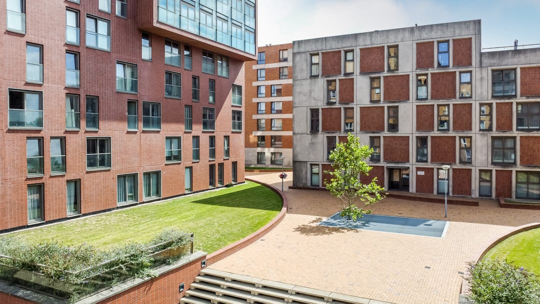 Photo 37 of Teakhout 14-A