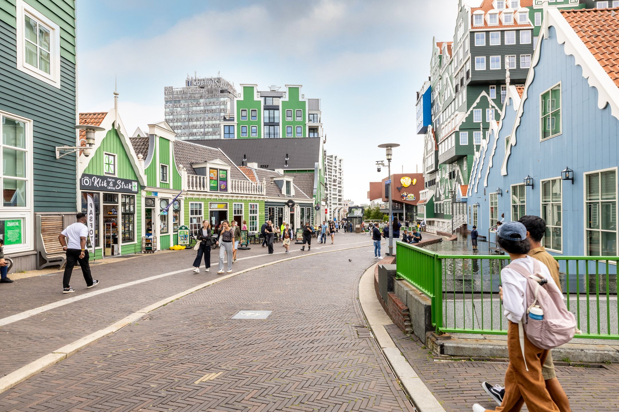 Photo 42 of Teakhout 14-A