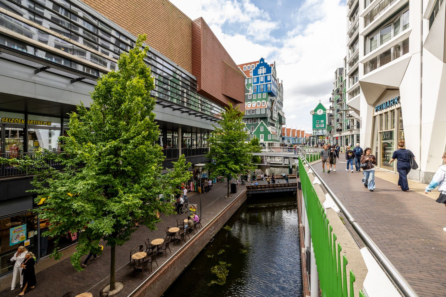 Photo 44 of Teakhout 14-A