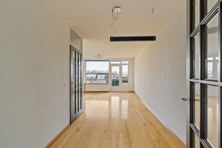 Photo 6 of Penningkruid 28