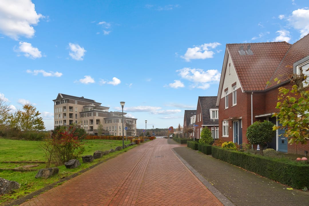 Photo 2 of Dijkbeemd 12