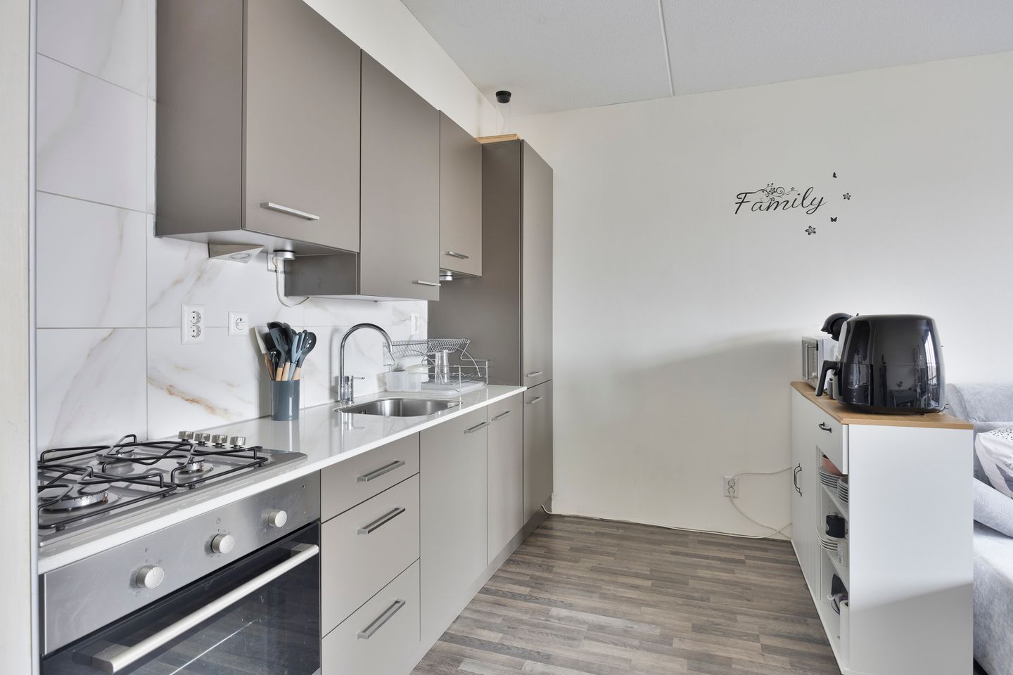 Photo 4 of Spoorstraat 30