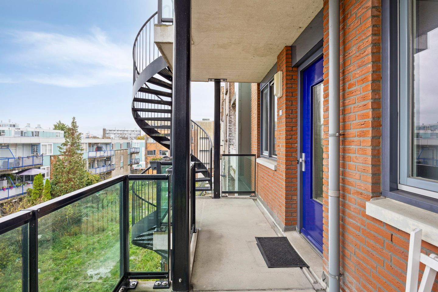 Photo 10 of Spoorstraat 30