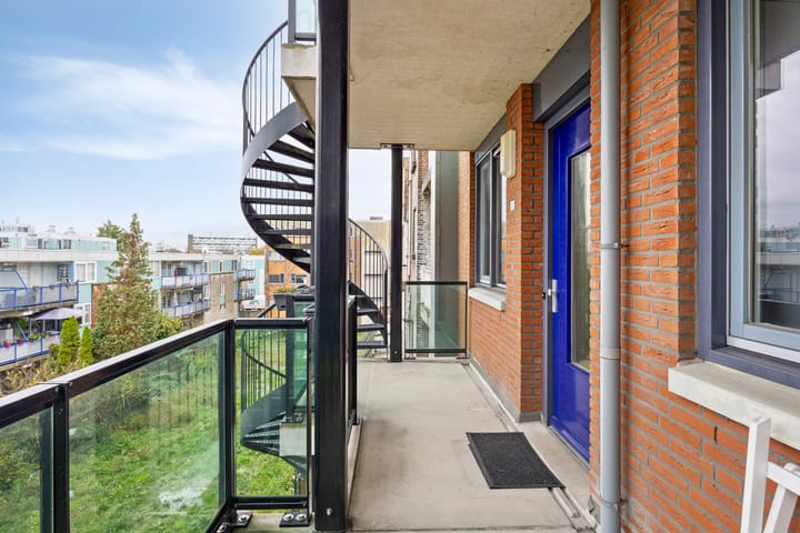 Foto 10 van Spoorstraat 30