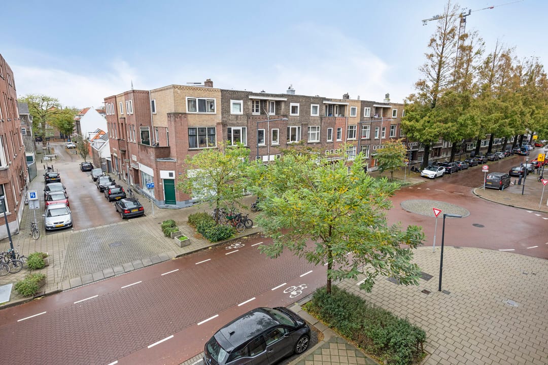 Photo 16 of Spoorstraat 30