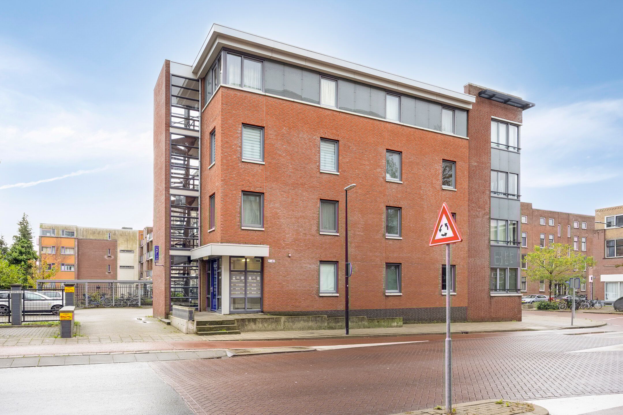 Photo 18 of Spoorstraat 30