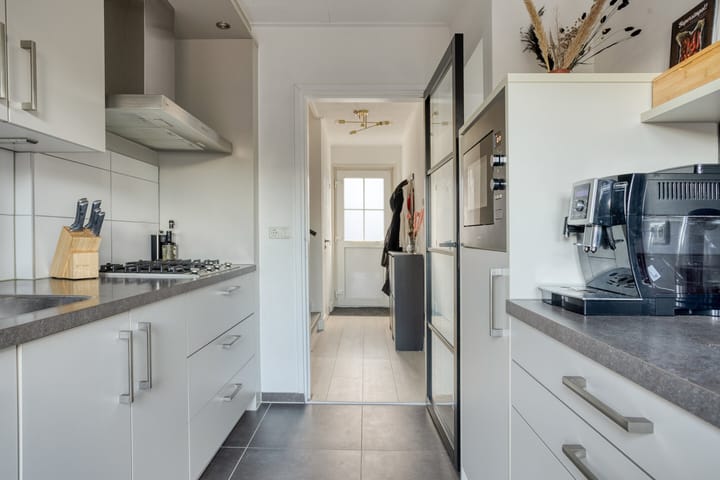 Foto 14 van C.L. Bressersstraat 25