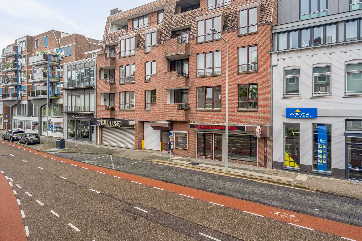 View photo 3 of Akerstraat 50