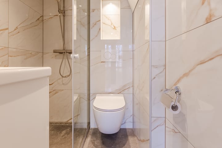 Photo 2 of Van Nijenrodeweg 14